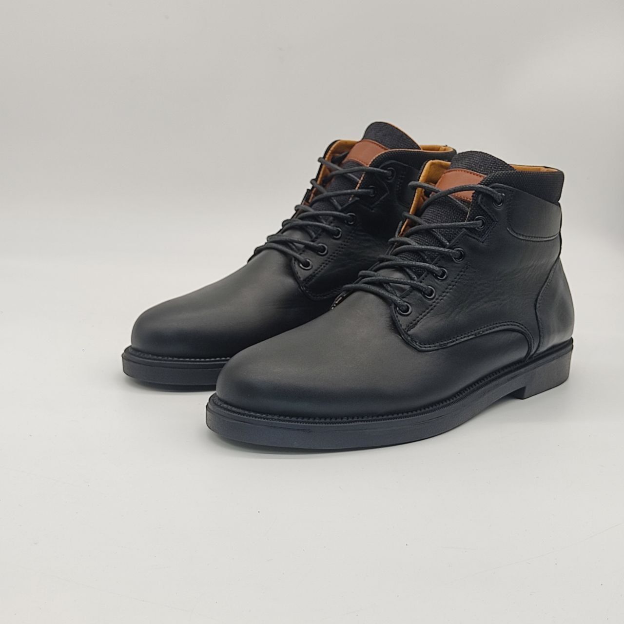Classic Leather Boot